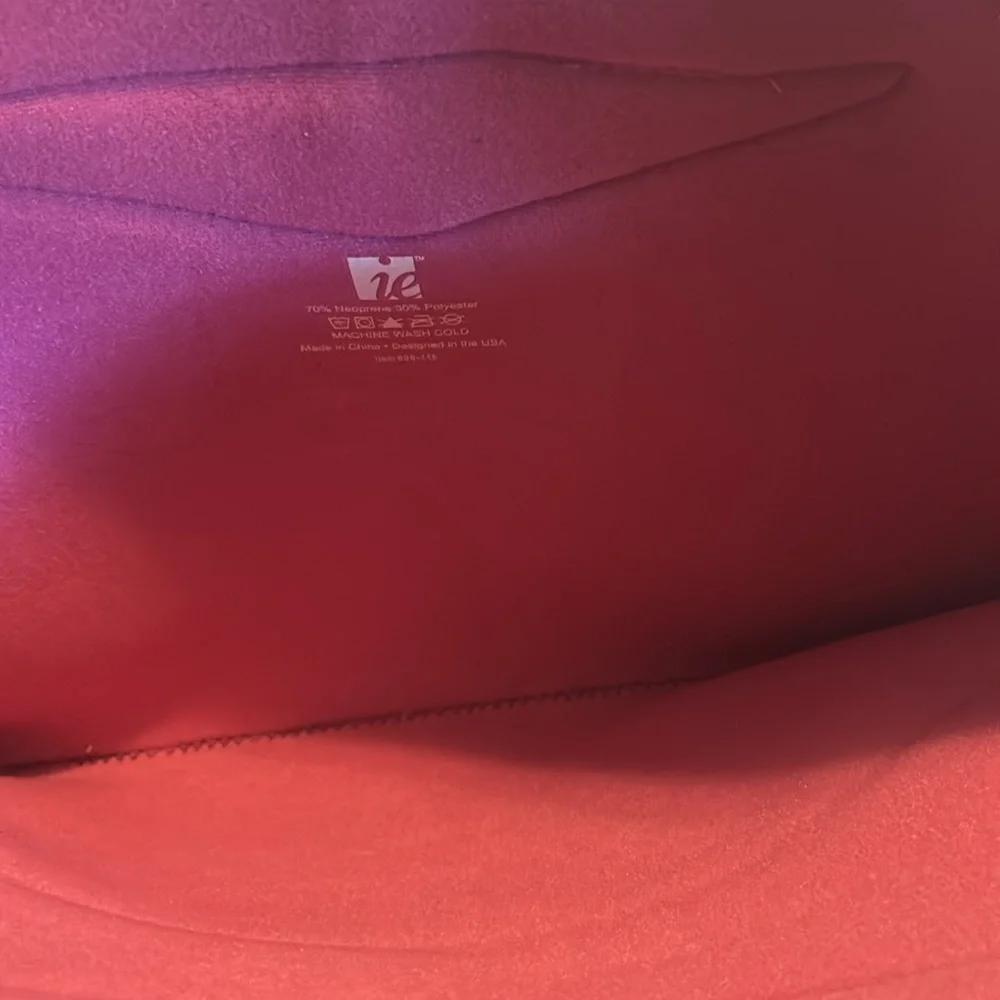 ie brand Neoprene Laptop Messenger bag